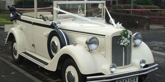 vintage-wedding-car